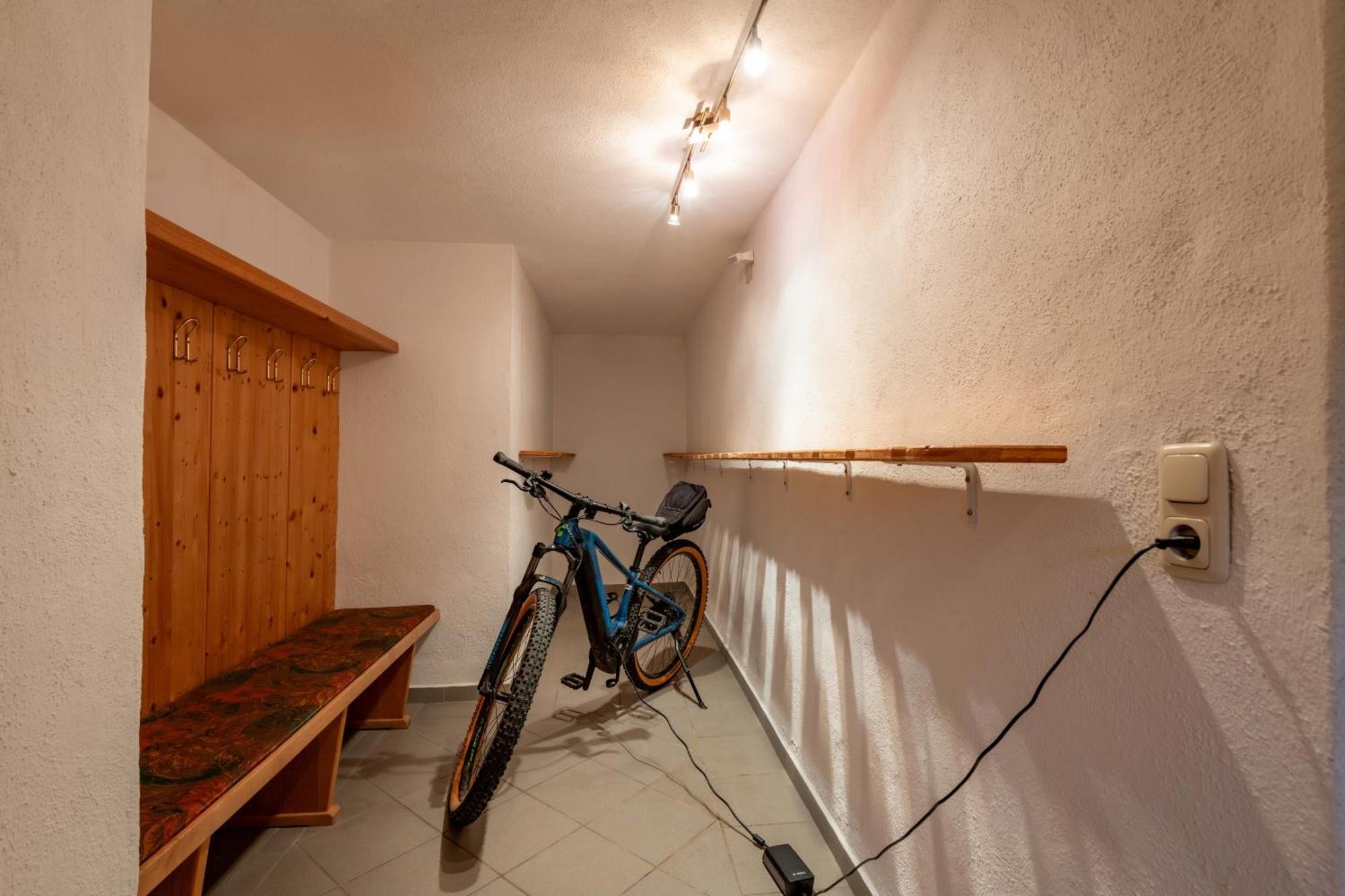 Haus Schroll Apartment Ried im Zillertal Exterior photo
